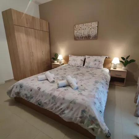 Volos アパート *